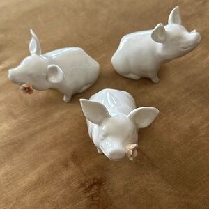 Vintage Fine China 3 Piglets Napkins rings. Figurines